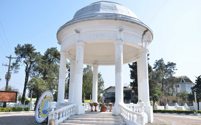 بنای حافظیه انزلی